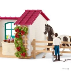 Schleich 42592 Ruitercafe HorseClub 12 Schleich 42592 Ruitercafe HorseClub -Speelgoed Winkel schleich 42519 ruiters cafe 3